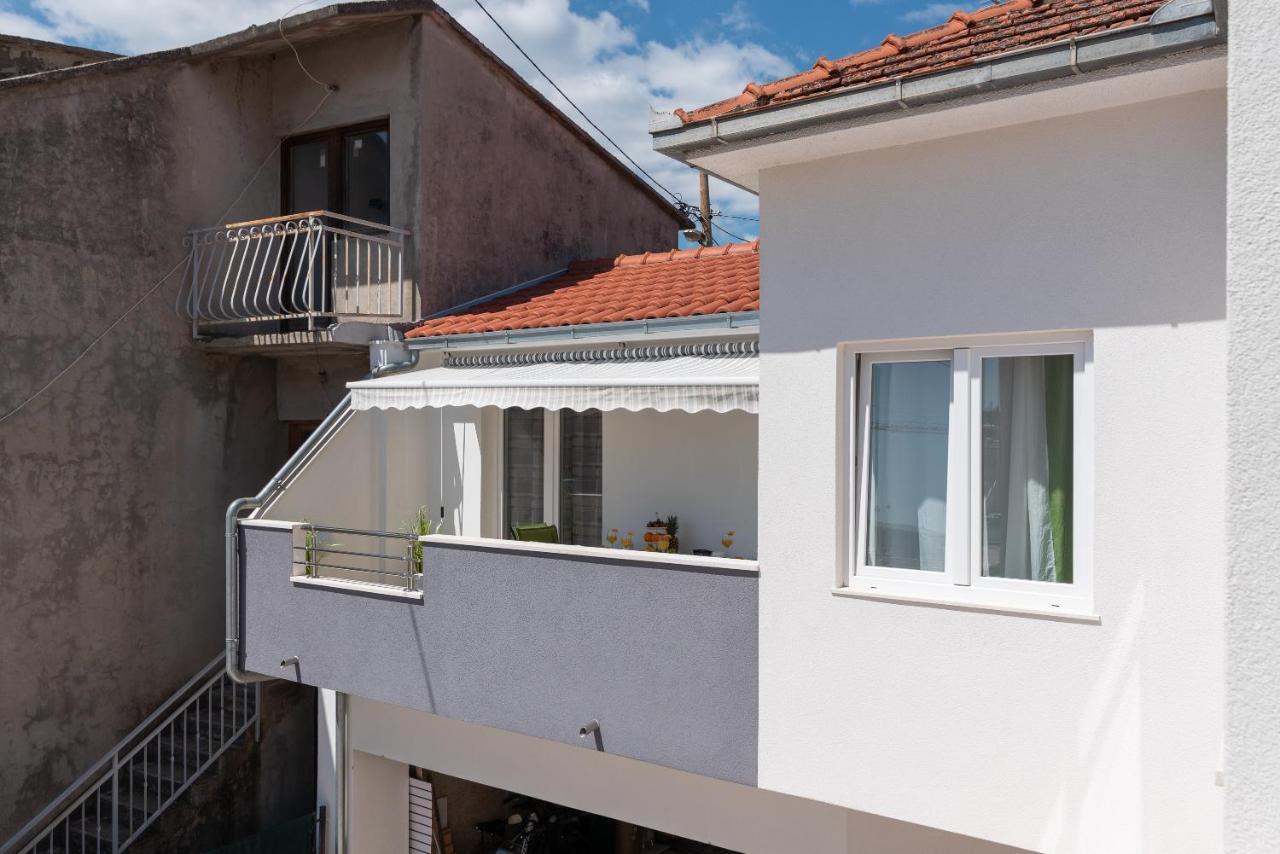 Apartment Roko โตรกีร์ ภายนอก รูปภาพ