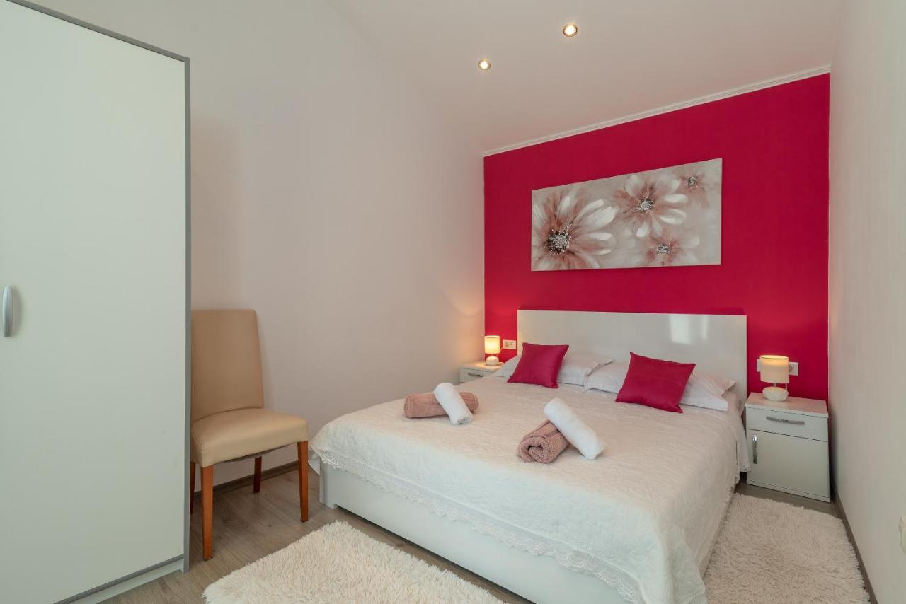 Apartment Roko โตรกีร์ ภายนอก รูปภาพ