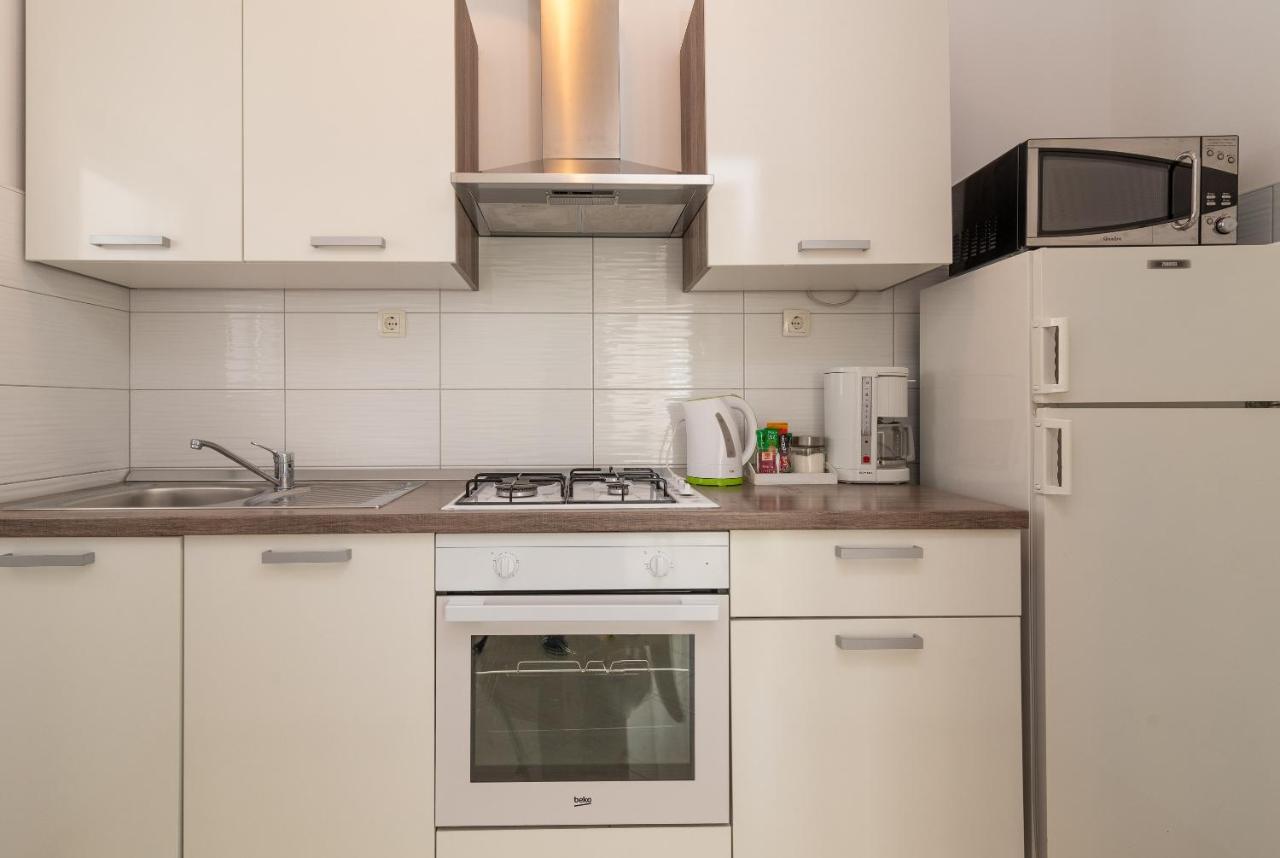 Apartment Roko โตรกีร์ ภายนอก รูปภาพ