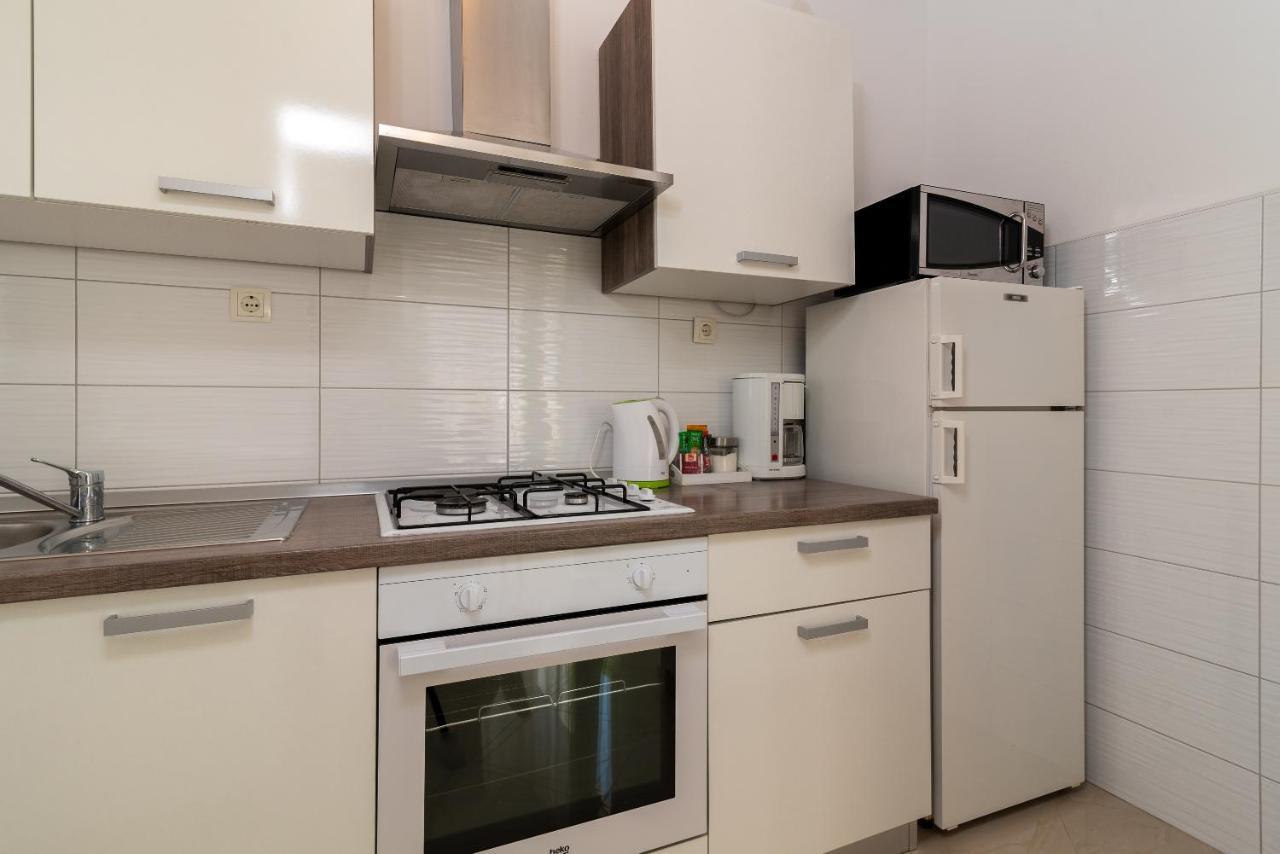 Apartment Roko โตรกีร์ ภายนอก รูปภาพ